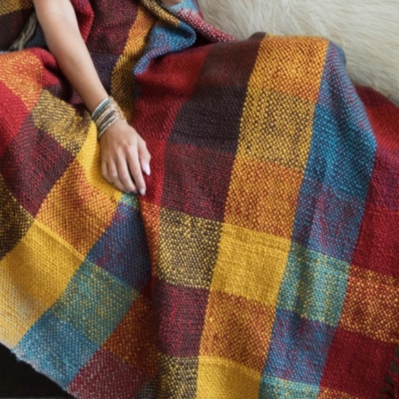 Ruggine couch throw